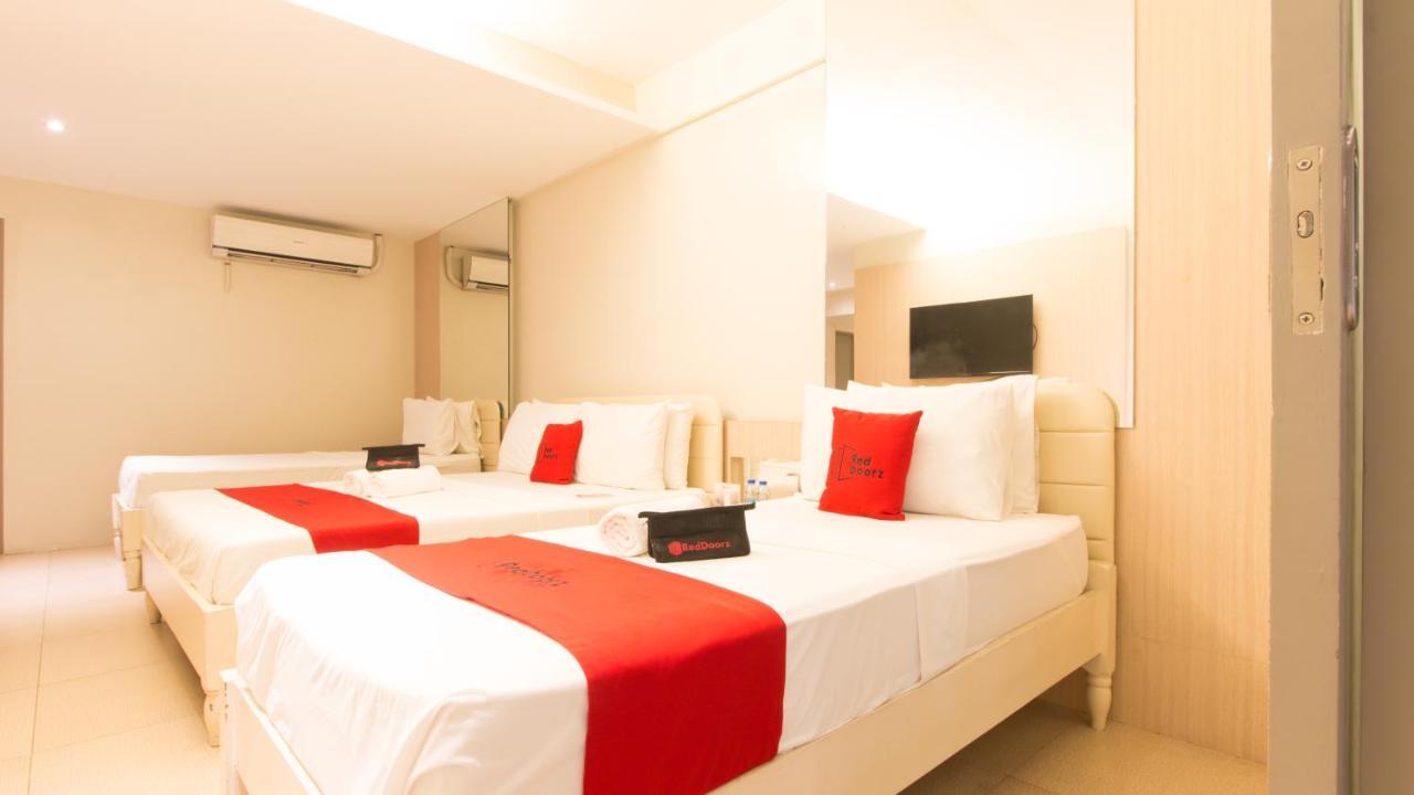 Reddoorz @ General Segundo Avenue Laoag Hotel Luaran gambar